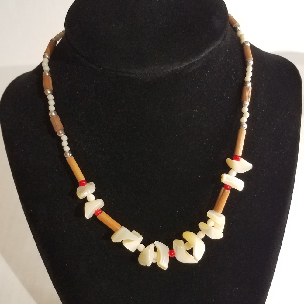 Boho Beach shell necklace j249